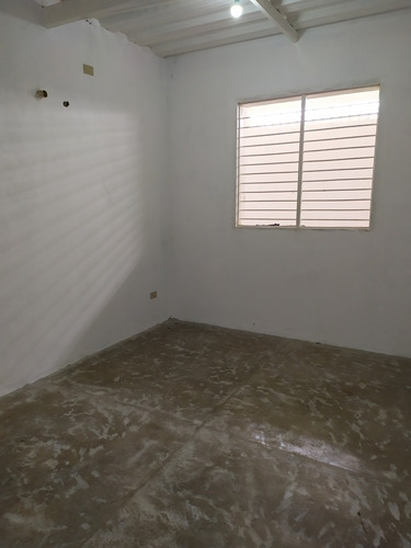 Imagen 5 de 12 de Alquiler De Oficinas O Consultorios En La Esmeralda San Diego