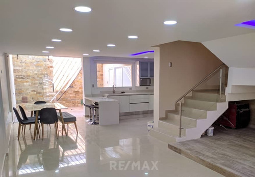 Imagen 10 de 17 de Venta. Casa. San Cristóbal