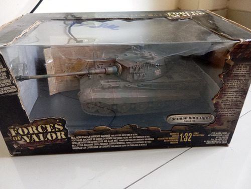 King Tiger / Forces Of Valor / Die Cast / 1:32 / Tamiya (Usado)