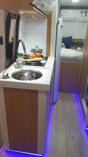 Motorhome Motor Home Renaut Master Novo Trailer