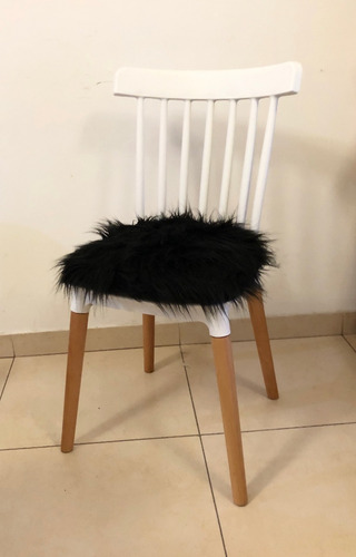Silla Windsor Y Almohadon De Piel + Envio Gratis