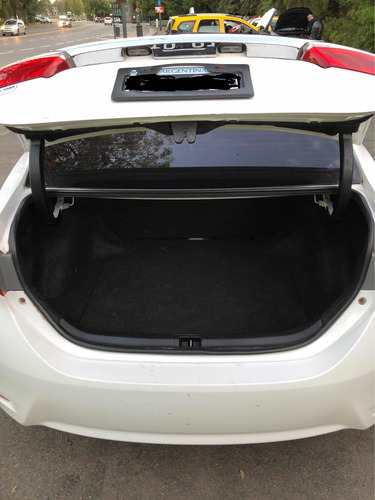 Toyota Corolla 2015 1.8 Xli Mt 140cv