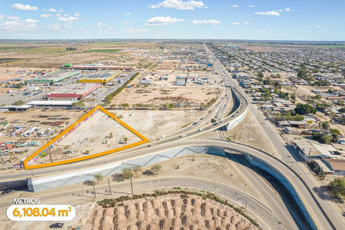 Terreno En Venta A Pie De Blvd Lazaro Cardenas En Mexicali, B.c.