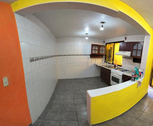 Casa En Renta En Villas De Guadalupe Xalostoc, Ecatepec De Morelos Jl 25-2937.