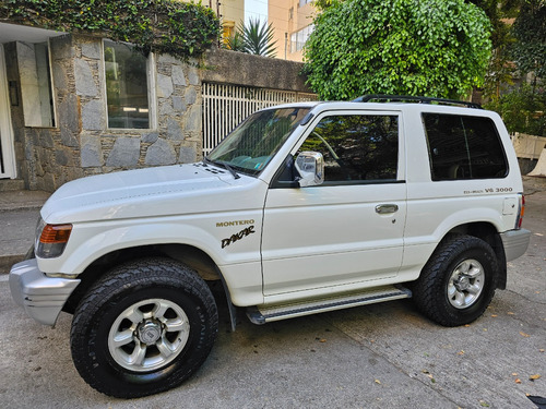 Mitsubishi Montero Dakar