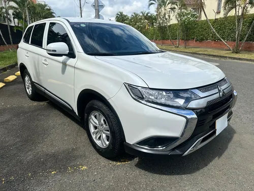 Mitsubishi Outlander 2.4 Kaiteki