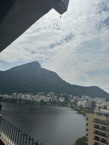 Vista Deslumbrante Pra Toda A Lagoa