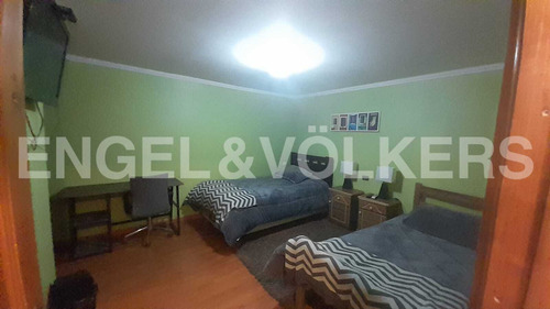Venta De Hostal Funcionando Con Casa Amoblada En Parcela.