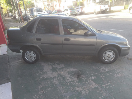 Chevrolet Corsa 1.6 Gl Aa Dh