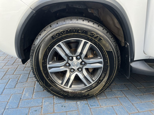 Imagem 9 de 14 de Toyota Sw4 2.7 Sr 5l 4x2 (aut) (flex)