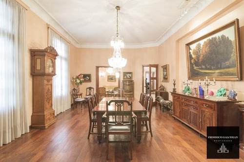 Imagen 10 de 30 de Casa Estilo Frances Con Jardin En Zona De Embajadas
