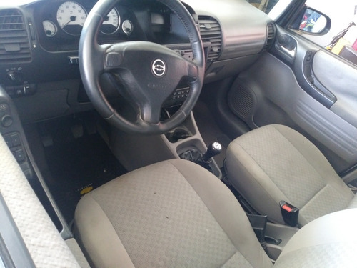 Chevrolet Zafira Gl 2.0 8 Valvulas 7 Asientos 2005