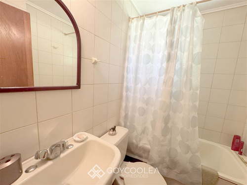Casa En Venta De 4 Dorm. En Las Cabras