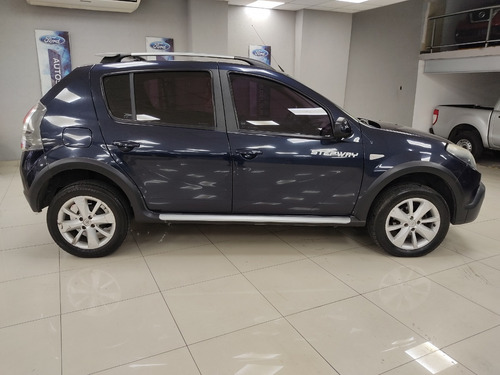 Imagen 2 de 15 de Renault Sandero Stepway Privilege Nav 2013