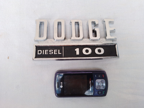 Antigua Insignia Dodge Diesel 100 Ornamento Mascota