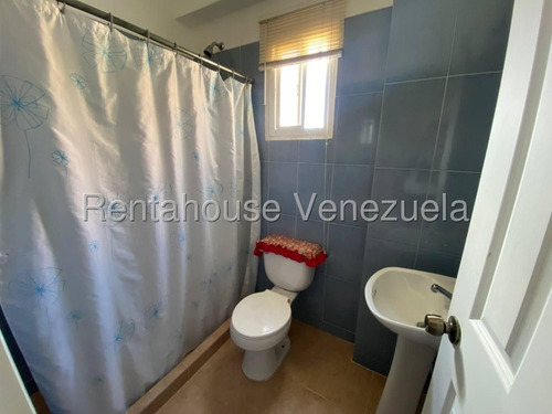Casa En Venta En Alto Hatillo. Cecilia Gutierrez. 25-14886
