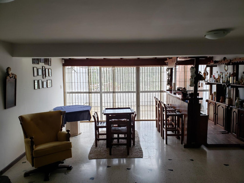 Imagen 15 de 30 de Los Naranjos Del Cafetal Calle Privada Vigilancia Excelente Vista Renovada 320mts 6h/7b/4 Puestos Tanque De Agua 10.000 Lts