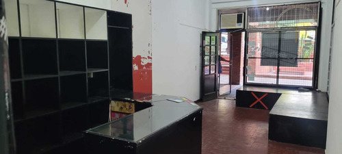 En Venta En Ciudad Jardin Local Local En Pb Edificio Terrazas 34 M2 Con 2 Vidrieras De 3 Mts. F: 9466