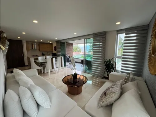 Apartamento En Arriendo Amoblado En El Poblado Milla De Oro