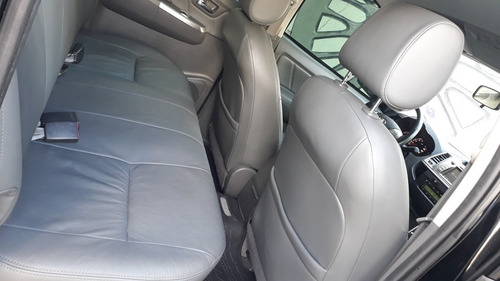 Imagem 8 de 10 de Toyota Hilux 2015 2.7 Srv Cab. Dupla 4x2 Flex Aut. 4p