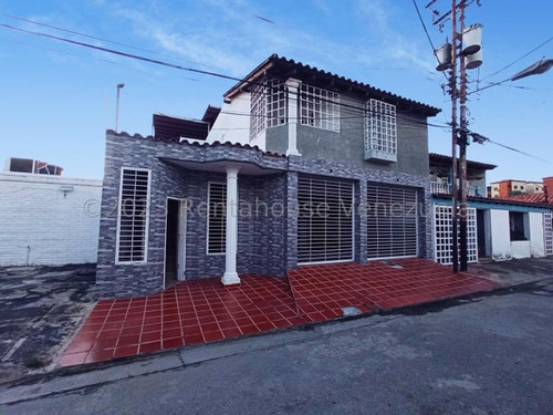 Yilmer Salazar Vende Casa En Urbanizacion La Mantuana En Turmero 24-1907 Yjs