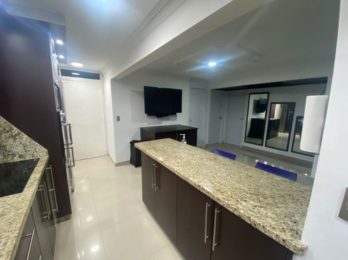 Imagen 5 de 7 de Apartamento En Venta En Catia La Mar De 3 Hab. 2 Baños Ref 756