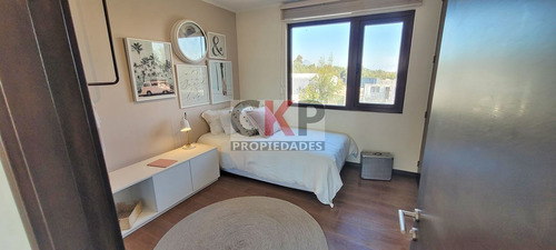 Casa Estilo Chilena En Condominio