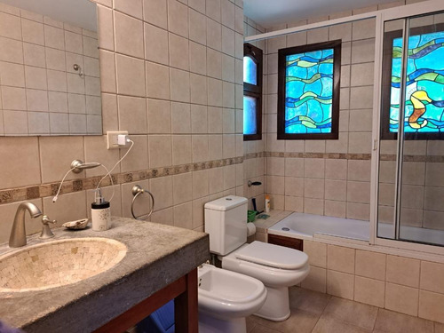 Casa En Venta - 2 Dormitorios 2 Baños - 675mts2 - Mar De Las Pampas