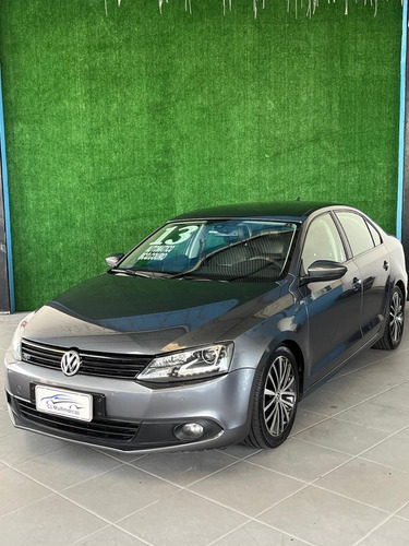 Volkswagen Jetta 2.0 Tsi Highline 4p 211 hp