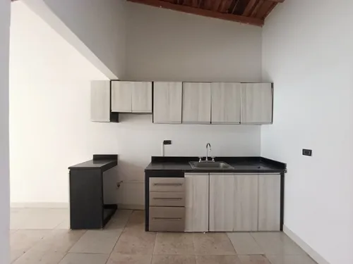 Casa En Arriendo En Lomitas Del Trapiche. Cod A24956