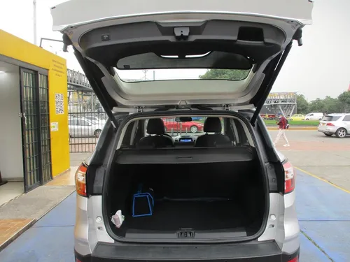 Ford Escape Titanium 4x4 2000cc At Aa