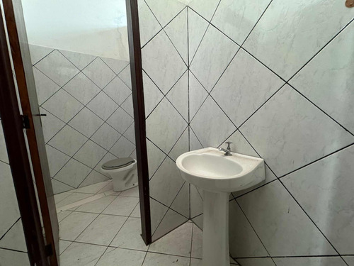Sobrado Comercial E Residencial A Venda Em Valinhos