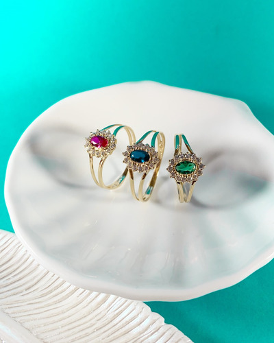 Anel De Formatura Em Ouro 18k/750 Safira/rubi E Brilhantes