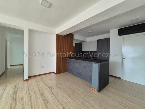 Lindo Apartamento En Venta En La Lagunita 24-19846 Cs