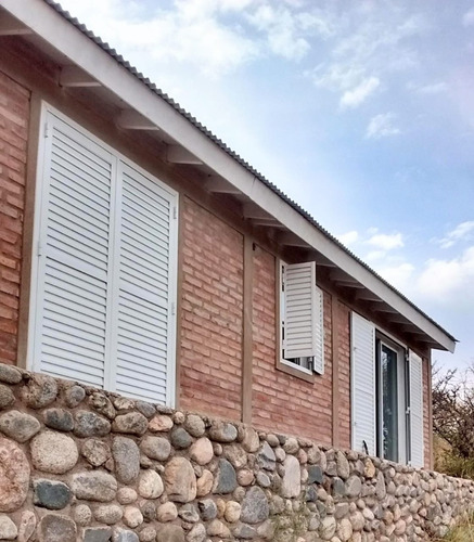 Venta Casa 50 M2. 2 Y 1/2 Ambientes En Corredor Turístico.