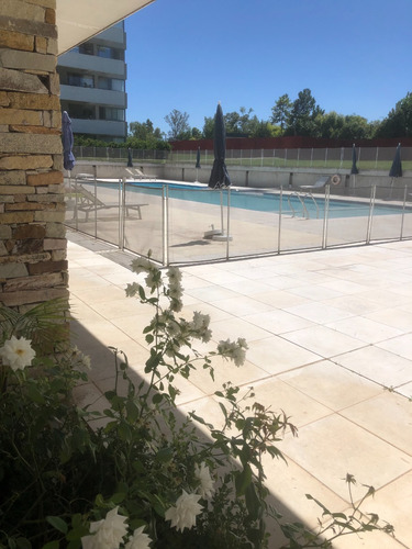 Alquiler Amoblado Y Equipado Condominio Civis Pilar Terraza Parrilla Cochera Cubierta Pileta Gym