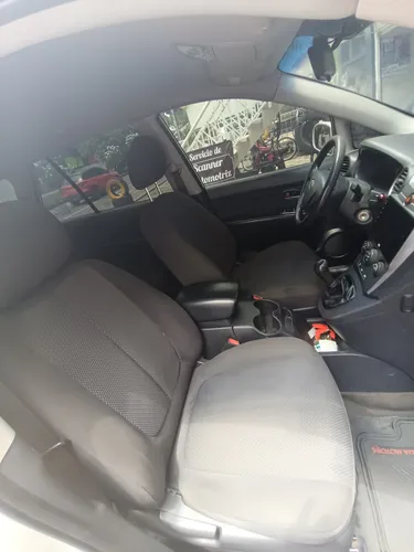 Kia Carens 2.0 Rondo Ex