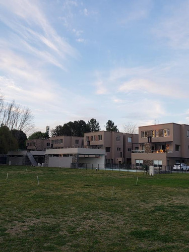 Departamento De 2 Ambiente En Green Village Pilar | Vco Propiedades