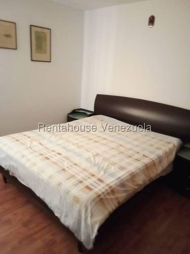 Apartamento En Venta En Colinas De La Tahona De 92 Mtrs2 Pd