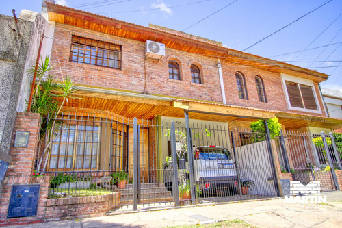 Casa Dúplex 4 Amb Escritorio Y Patio En Olivos