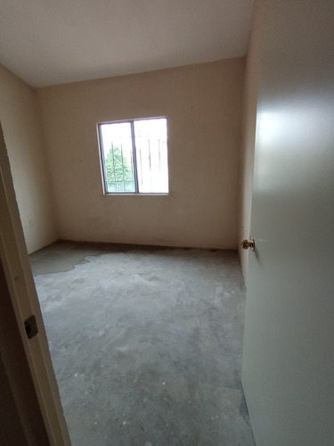 Casa En Excelente Estado, Libre De Gravamen, Jamás Habitada, Cerca De La Plaza Comercial Power Center Tecámac