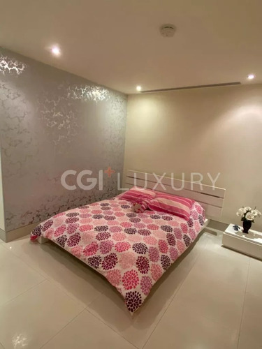Cgi+ Luxury Lecheria Ofrece En Venta Casa En Las Villas.