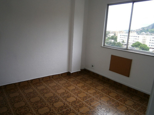 Imagem 7 de 9 de Apartamento Praca Seca Rio De Janeiro Rj Brasil - 575