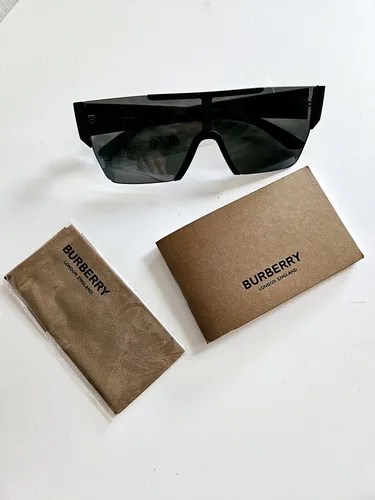 Lentes segunda top mano burberry