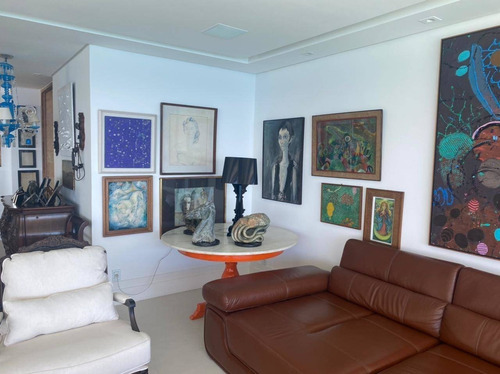 Imagem 7 de 30 de São Conrado Cobertura Duplex Frontal Mar Com Vista Pedra Da Gávea Finamente Decorada Por Arquiteto 4 Suítes 3 Vagas 470m2. - 1873 - 69383469