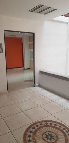 Imagen 3 de 11 de Edificio Comercial Con Oficina En Renta En Santa Fe ( 496499 ) ( 300m2 Oficinas )