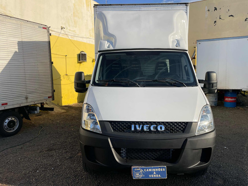 Iveco 35s14 - 2019 - Único Dono - Baú 4.30x2.50x2.20