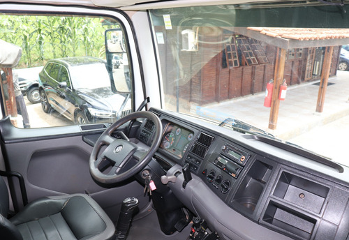 Volkswagen 26.280 - 6x4 Ano 2022 Com Cacamba Facchini 16m3