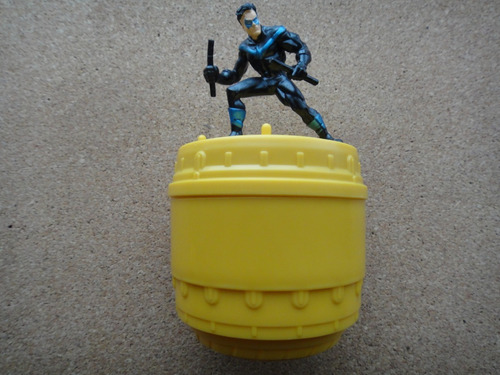 Mini Figura Dc Nightwing Spin Master Capsula Batman (Usado)