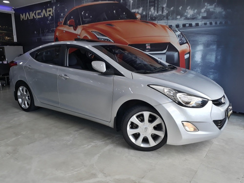 Imagem 3 de 10 de Hyundai Elantra 2013 1.8 16v Gls Aut. 4p